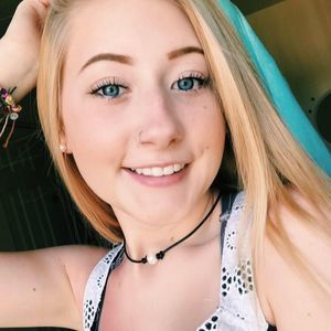 Meet your Posher, Mackenzie